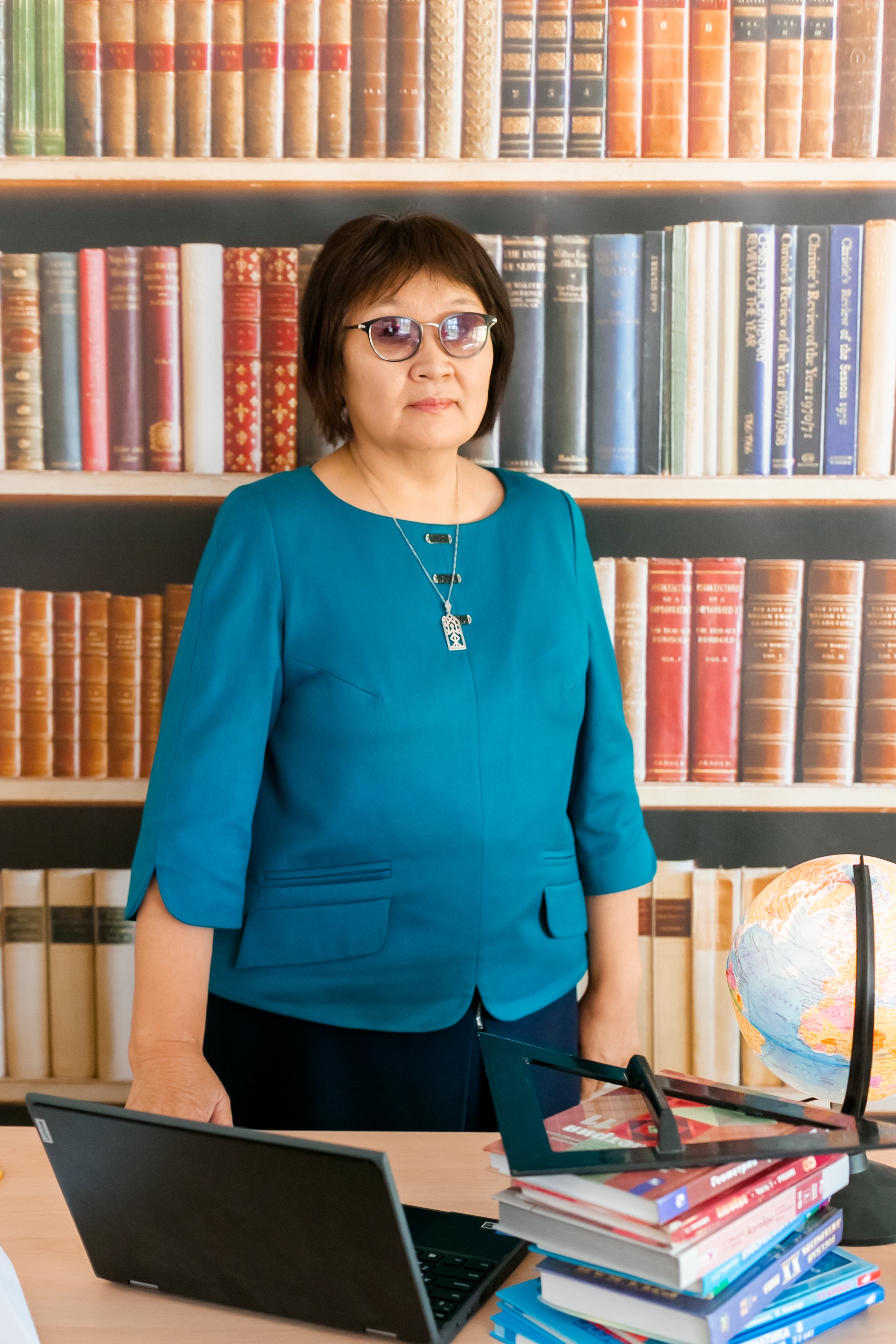 Ендонова Эржена Дамбаевна.